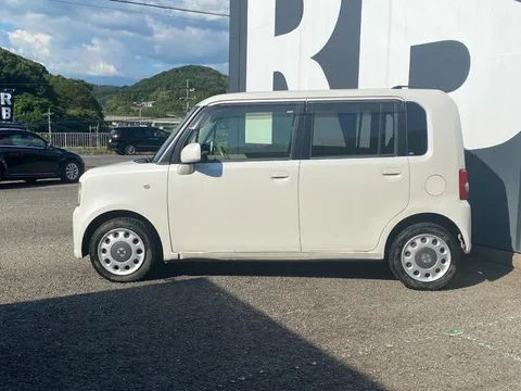 Toyota Pixis Space