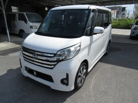 Nissan Dayz Roox