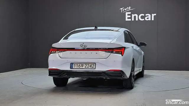 Hyundai Elantra (Avante)
