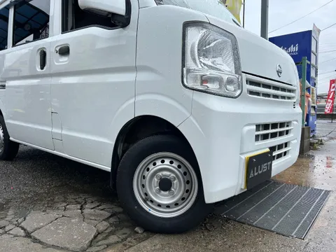 Nissan Clipper