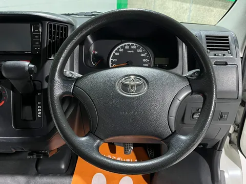 Toyota TownAce Van