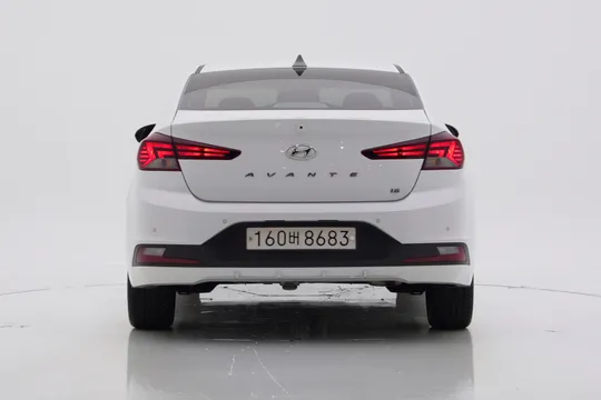 Hyundai Elantra (Avante)