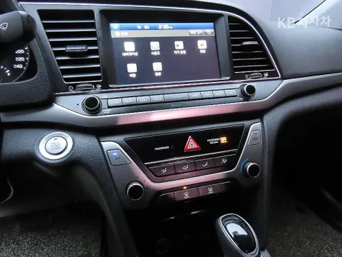 Hyundai Elantra (Avante)