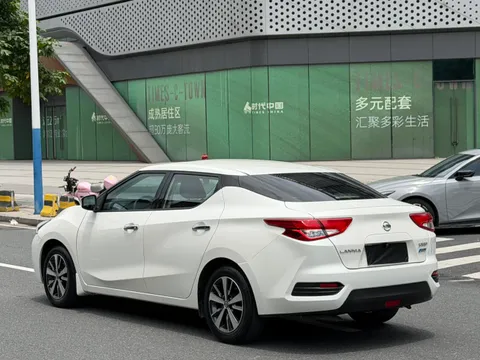 Nissan Bluebird