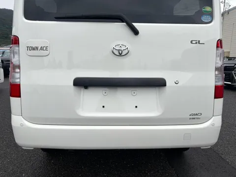 Toyota TownAce Van