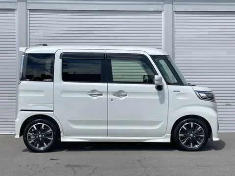 Suzuki Spacia Custom