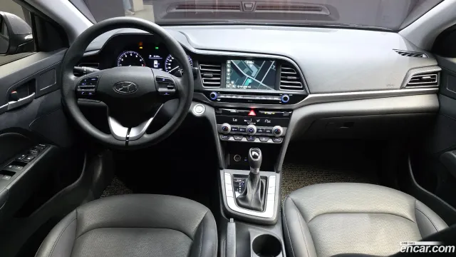Hyundai Elantra (Avante)