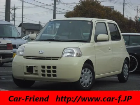 Daihatsu Esse