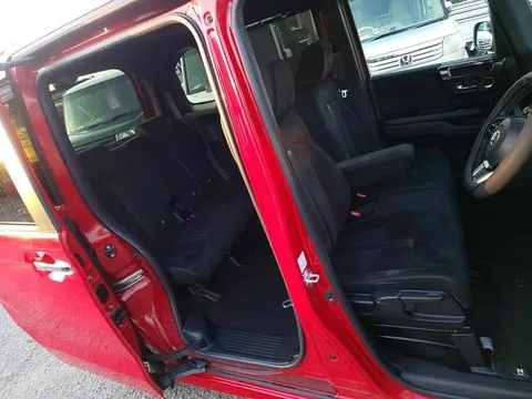 Honda N-BOX Custom