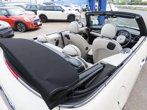 MINI Cooper Convertible