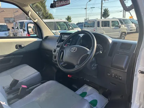 Toyota TownAce Van