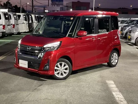Nissan Dayz Roox