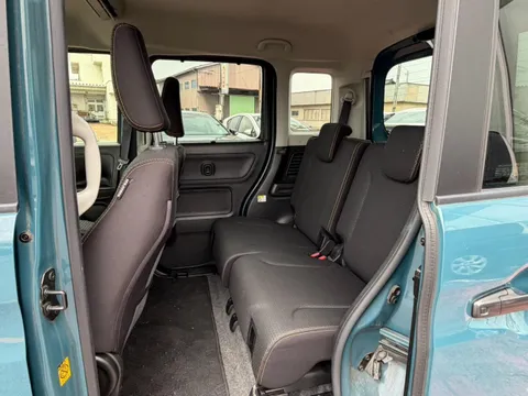 Suzuki Spacia Gear