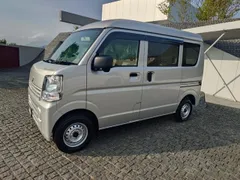 Mitsubishi Minicab Van