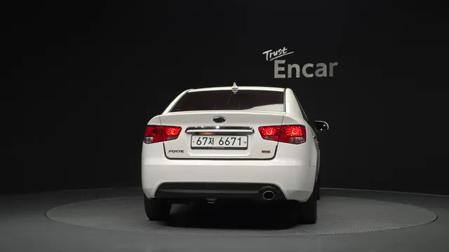 Kia Cerato (Forte)