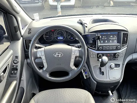 Hyundai Grand Starex