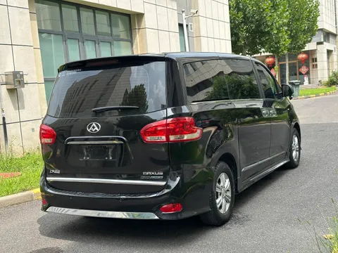 Maxus G10