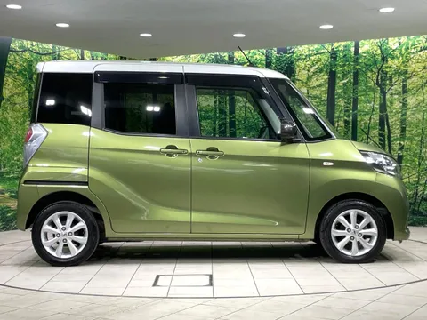 Nissan Dayz Roox