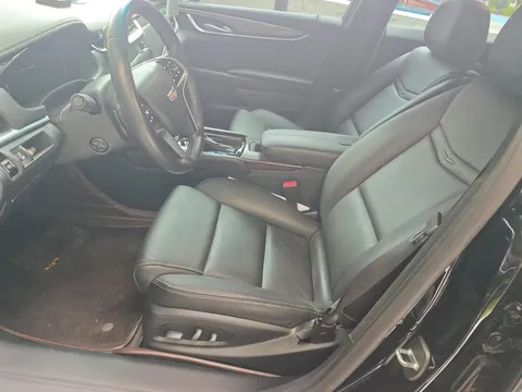 Cadillac XTS
