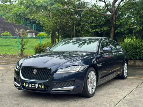 Jaguar XFL