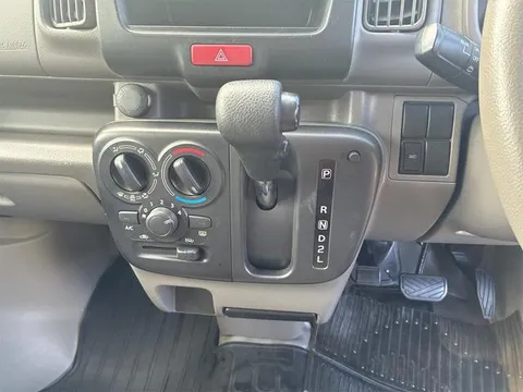 Nissan Clipper