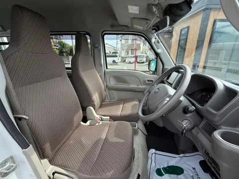 Nissan Clipper