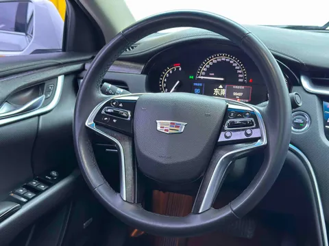 Cadillac XTS