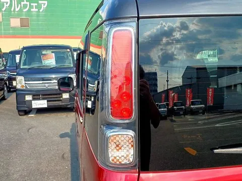 Suzuki Spacia Gear