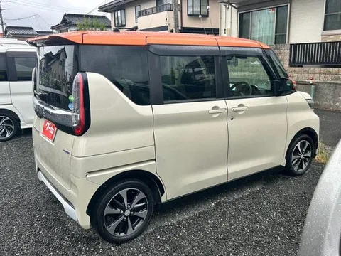 Mitsubishi eK X Space
