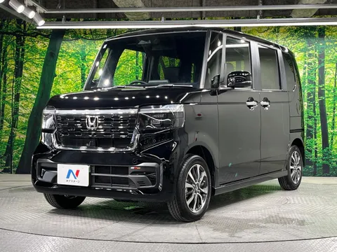 Honda N-BOX Custom