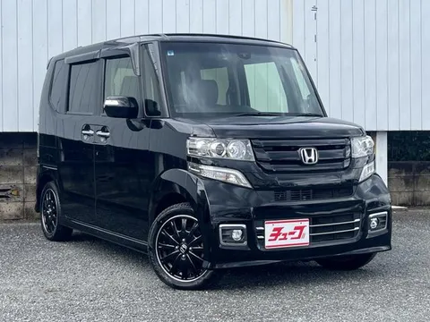 Honda N-BOX Custom
