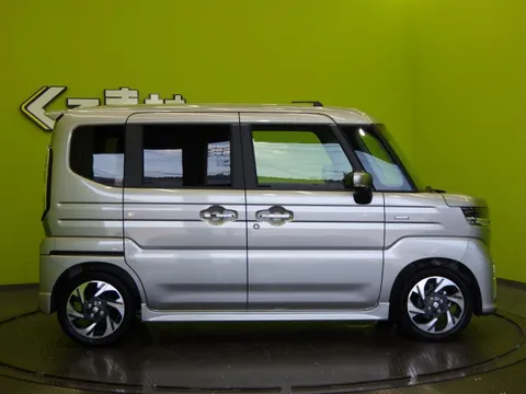 Suzuki Spacia Custom