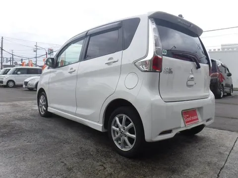 Mitsubishi eK Custom