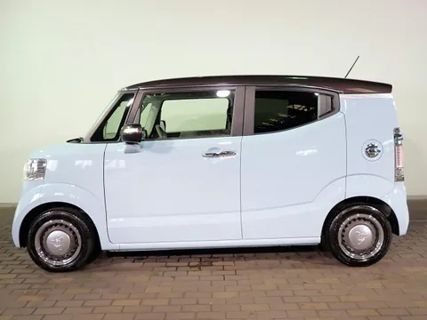 Honda N-BOX Slash