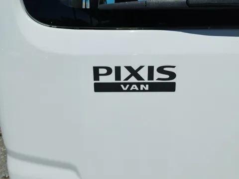 Toyota Pixis Van