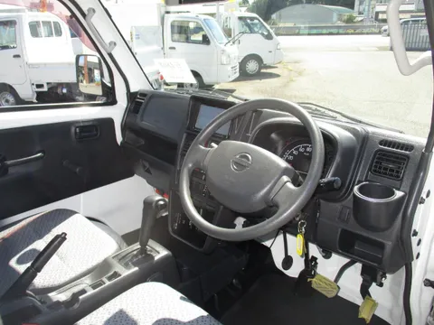 Nissan Clipper Truck