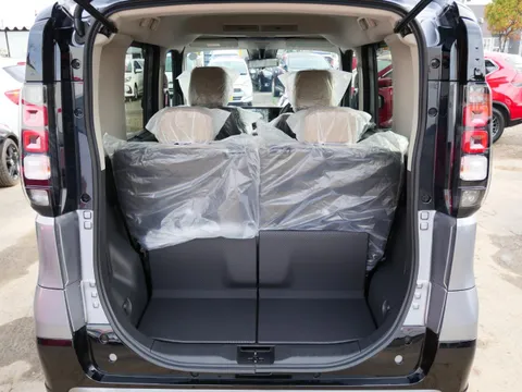 Mitsubishi Delica Mini