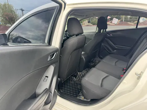 Mazda Mazda 3