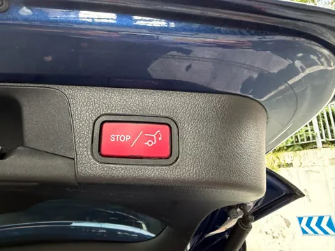 Mercedes-Benz Mercedes-Benz GLB