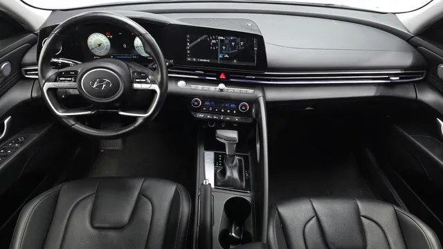 Hyundai Elantra (Avante)