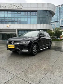 Volkswagen Tiguan L