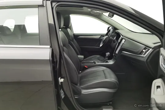 Roewe RX5