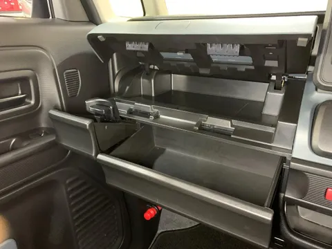Suzuki Spacia Base