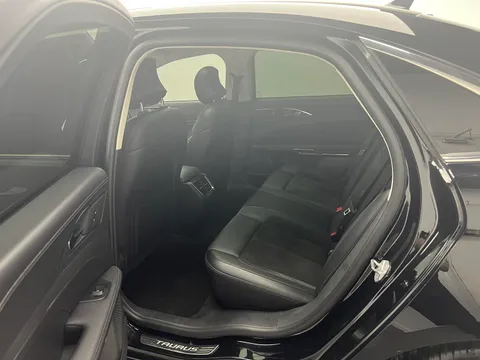 Ford Taurus
