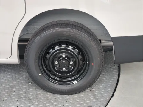 Nissan Vanette