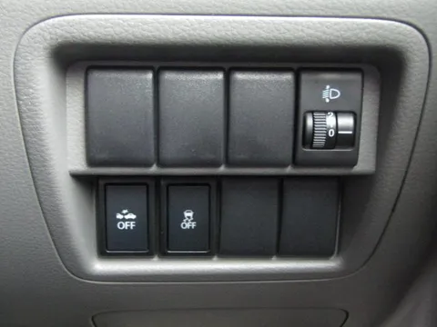Mitsubishi Minicab Van