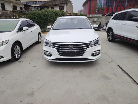 Roewe i5