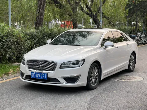 Lincoln MKZ