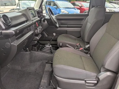 Suzuki Jimny Sierra