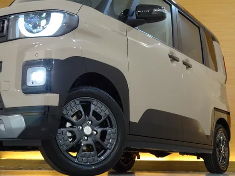 Mitsubishi Delica Mini